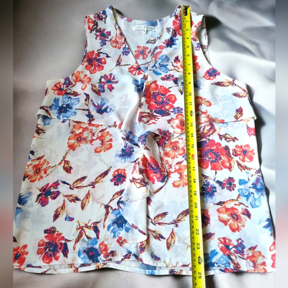Violet + Claire Front Ruffle Floral Blouse - Picture 5 of 8